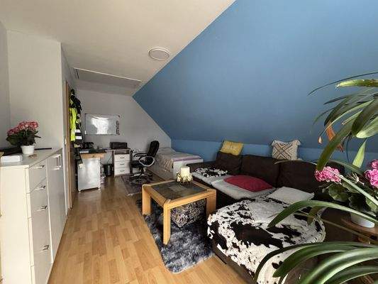 Kinder-/Arbeitszimmer