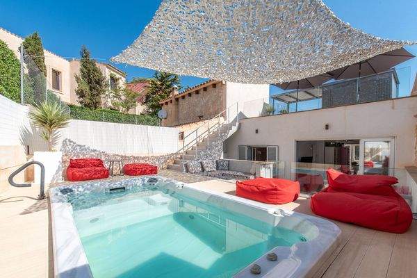 SWIM SPA mit Sonnenterrasse