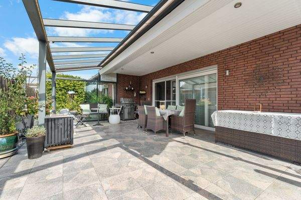 überdachte Terrasse