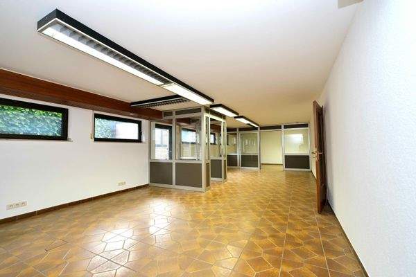 Büro - Räume im Keller