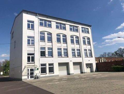 Brandenburg an der Havel Halle, Brandenburg an der Havel Hallenfläche