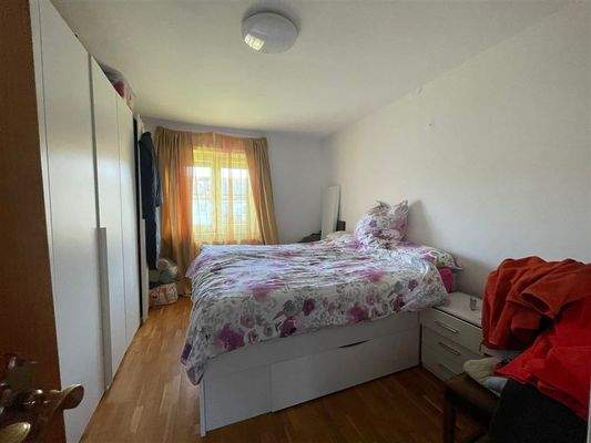 Schlafzimmer (Weitwinkelaufnahme)