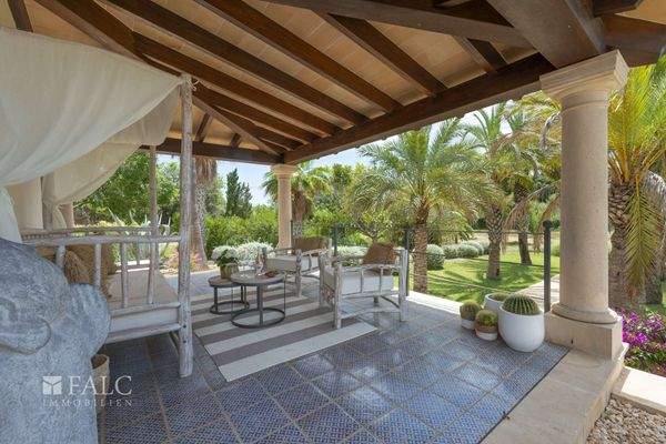 Überdachte Terrasse