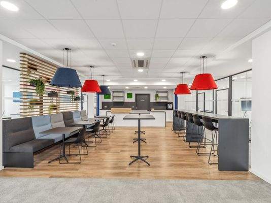 Dorfplatz - Raum der Begegnung