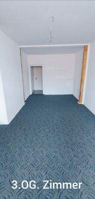 3.OG. Zimmer(1).jpg