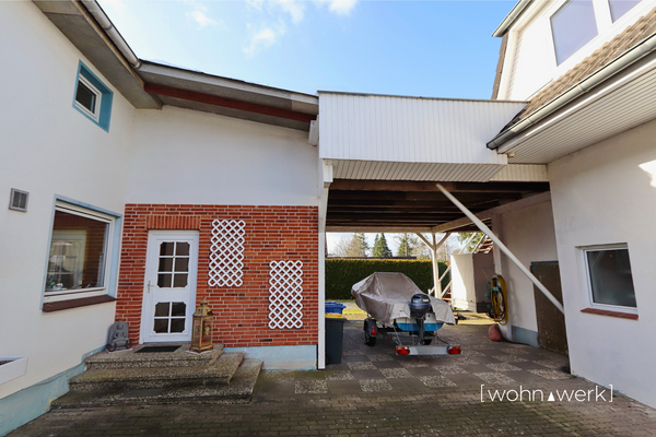 Eingang und Innenhof.JPG