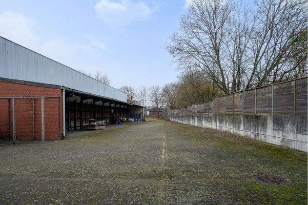 rückwärtige Ansicht