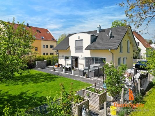 Großer Garten mit bestehendem Baumbestand