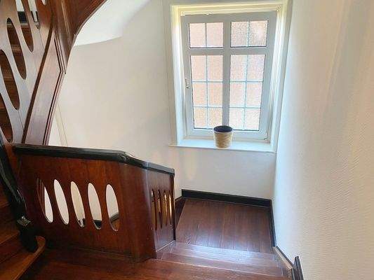 Das imposante Treppenhaus