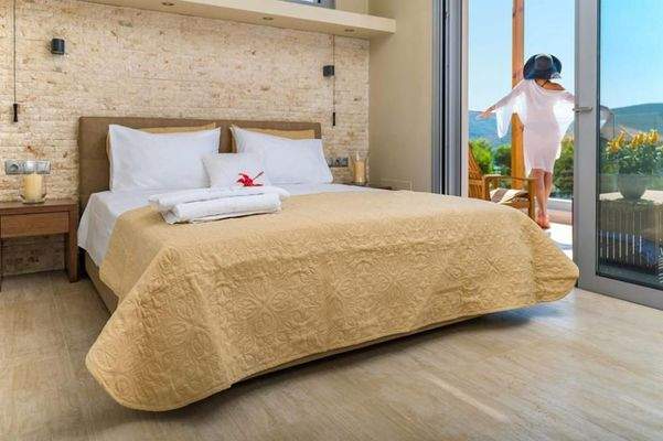 Kreta, Tsifliki: Umweltfreundliche Villa mit Pool, Garten und Whirlpool bei Elounda zu verkaufen