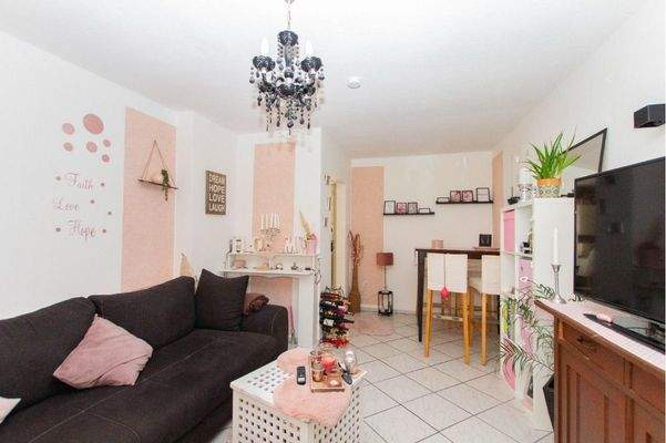 7.1 Wohnzimmer, Wohnung 1