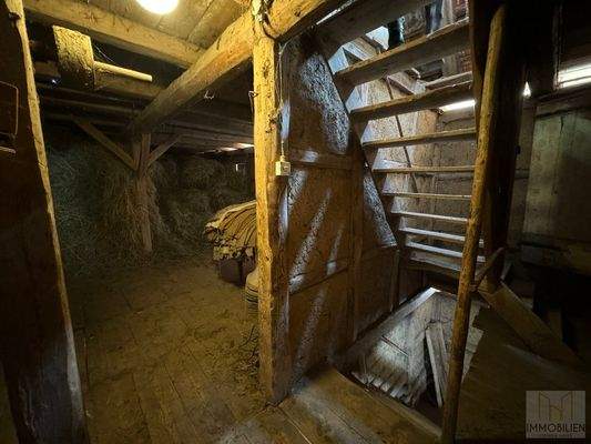 Scheune  – Heuboden