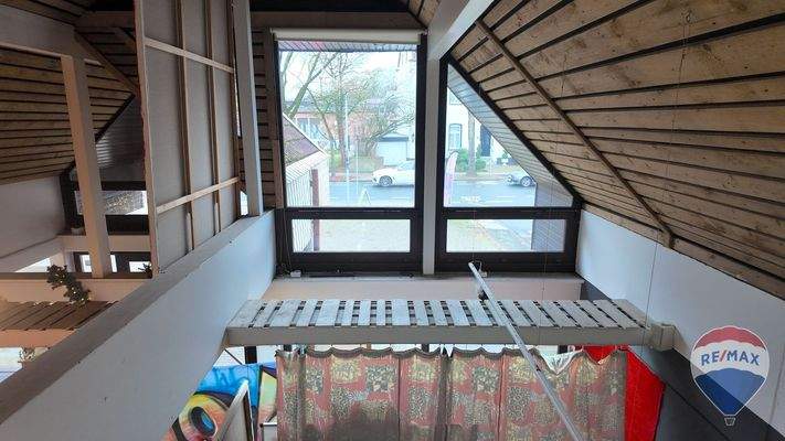 DJI_20251203121944_0275_D