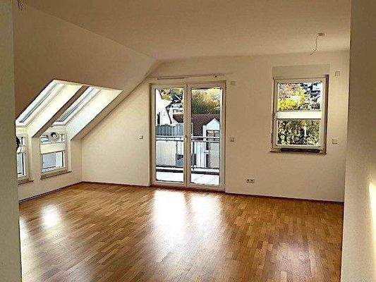 Wohn-Esszimmer Blick Terrasse
