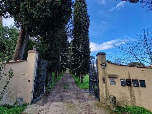 Großzügiges Anwesen