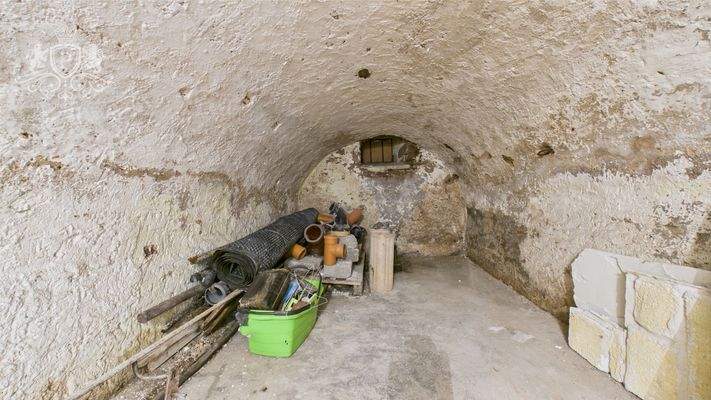 CAM01984G0-PR0474-STILL006