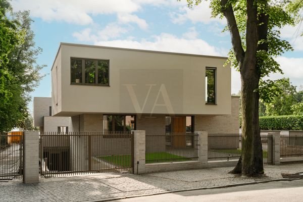 AGW-Villa-1.jpg