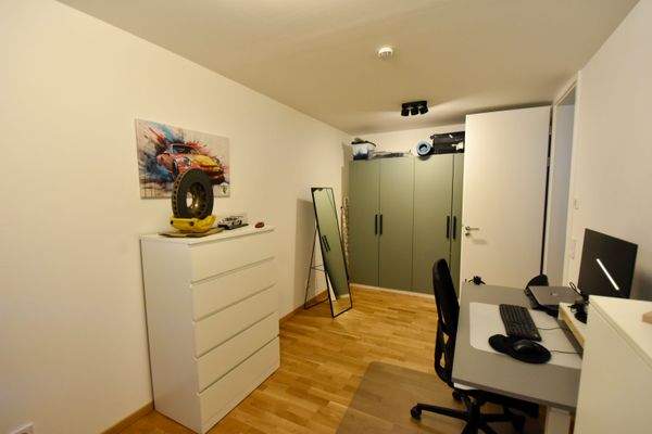 Kinderzimmer:Büro 1.jpg