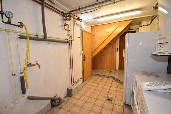 30 Hauswirtschafts- und Heizungsraum.JPG