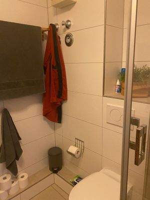 Modernes Badezimmer