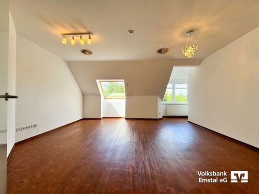 Wohn- / Esszimmer Dachgeschoss