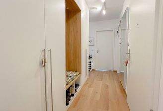 Flur - Übernahme Einbauschrank gegen Ablöse möglich