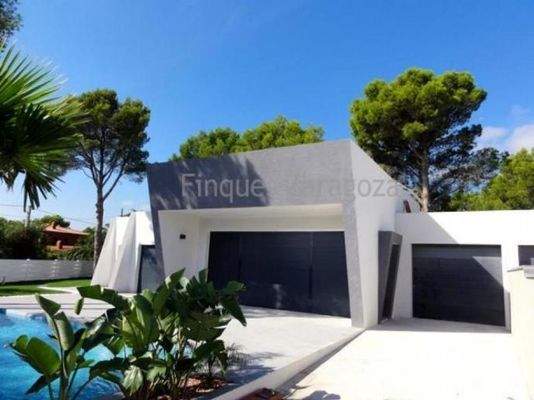 VB 330.000,-- Nähe Bucht von Alfacs