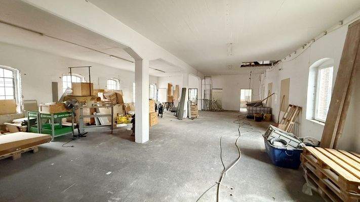 Gewerbefläche 1OG Rechts