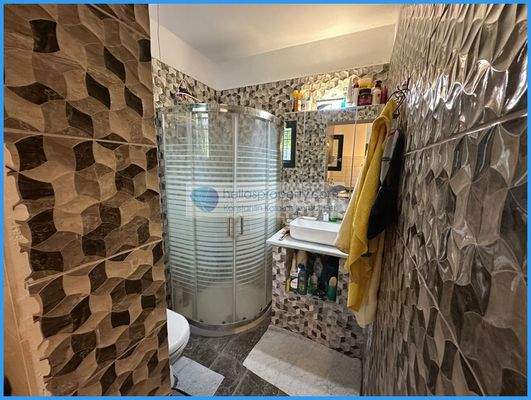 860860a3b3cc4c3d803246b02fb71a22-original