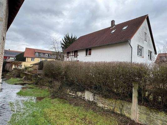 mit Bachlauf "Twiste"