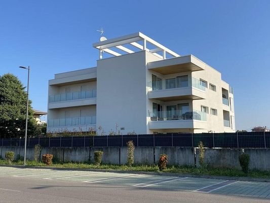 moderne Neubauwohnung mit 155 m ²in Ruhelage in Udine – barrierefrei