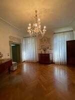 Palazzo im Zentrum von Udine in Piazza 1 Maggio