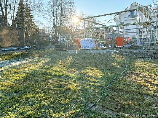 sonniges Grundstück