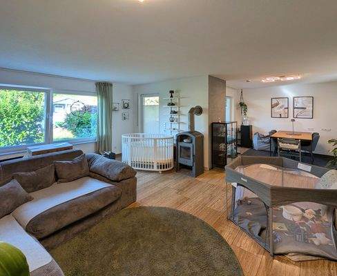 Wohn- u. Essbereich EG