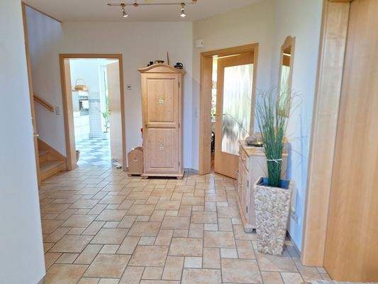 Haus rechts - Flur EG