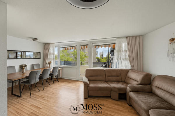 Essbereich + Offenes Wohnzimmer 