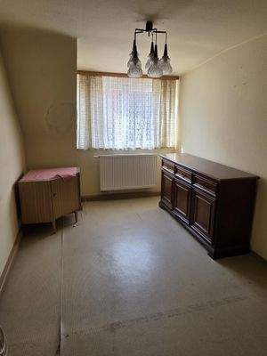 Schlafzimmer mit Gaubenfenster (DG)