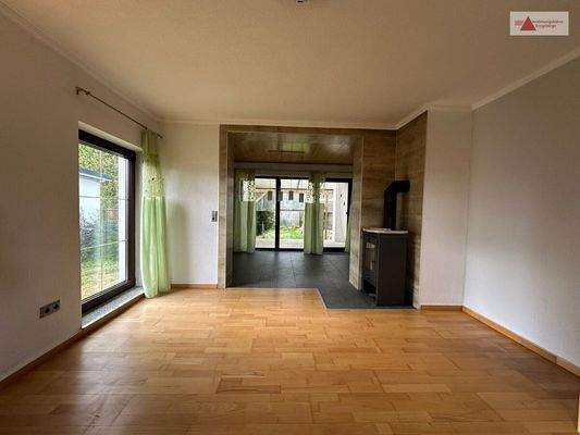 Vorderhaus_EG_Wohnzimmer_Kamin