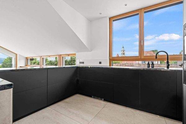 Küche mit Geräten von Miele