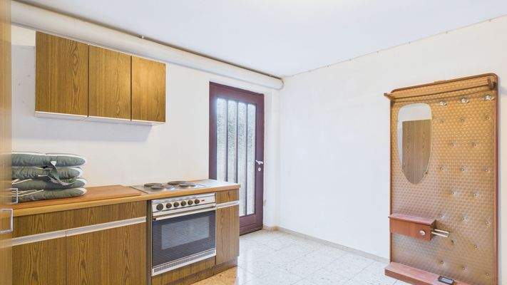 CAM03143G0-PR0189-STILL020