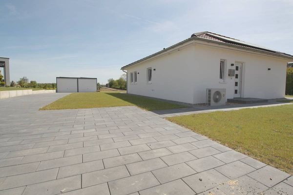 Optionale Grundstücksverdopplung u. Doppelgarage möglich