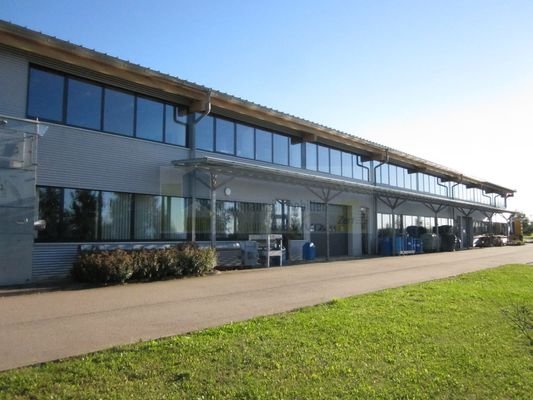 Rundum gepflegte Außenanlagen für einen positiven Eindruck