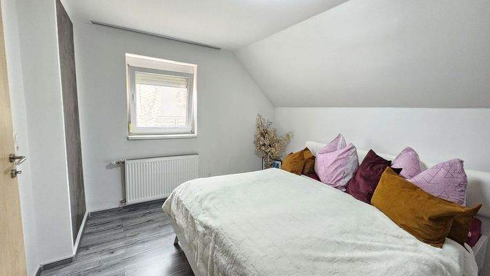 Schlafzimmer 1 - OG  - Haus - Baldramsdorf  - kaufen