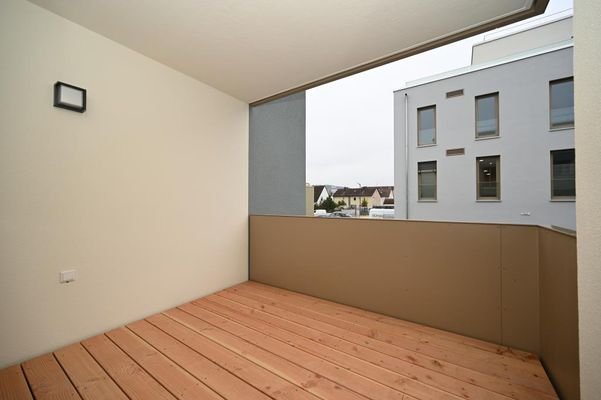 Überdachter Süd-Balkon