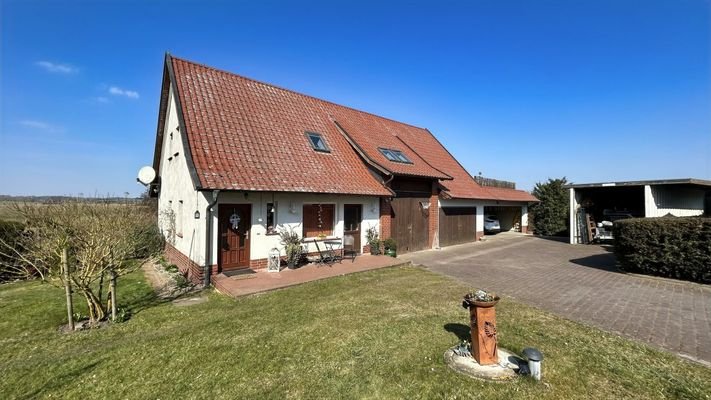 Nebenhaus mit ELW, Büro, usw.