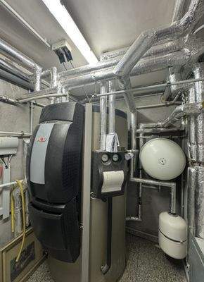 Keller Speicher Heizung.jpg