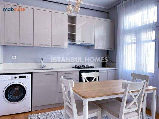 Fully Renovated Furnished 5-Storey Building in Istanbul Fatih