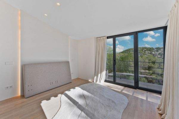 2nd Master bedroom in villa in Costa d_en Blanes