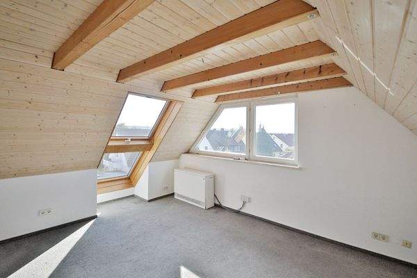 Schlaf-Wohnzimmer 2.OG