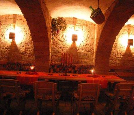 Gewölbekeller im laufenden Betrieb